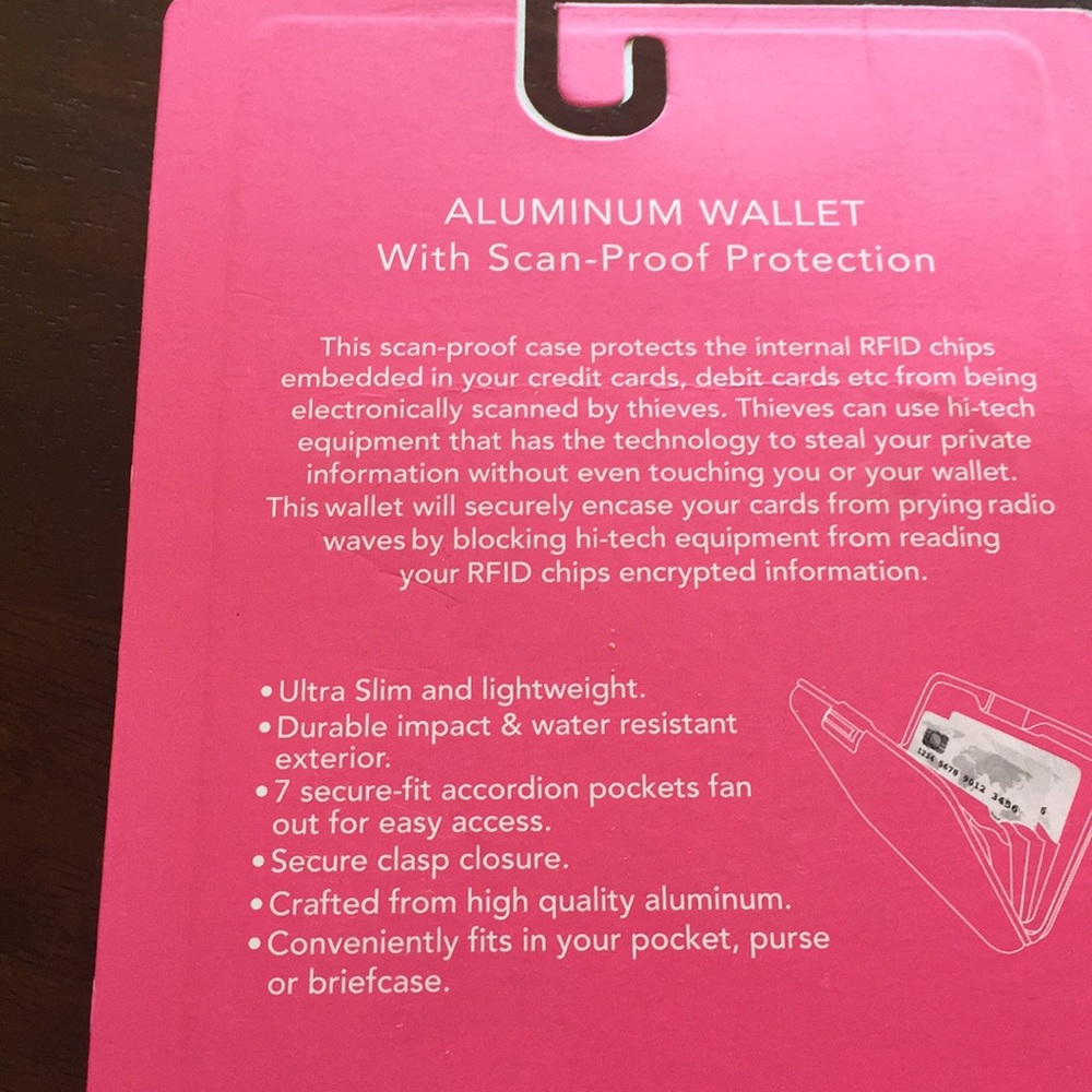 Issac Mizrahi Wallet (Fabfitfun) - Picture 2 of 2